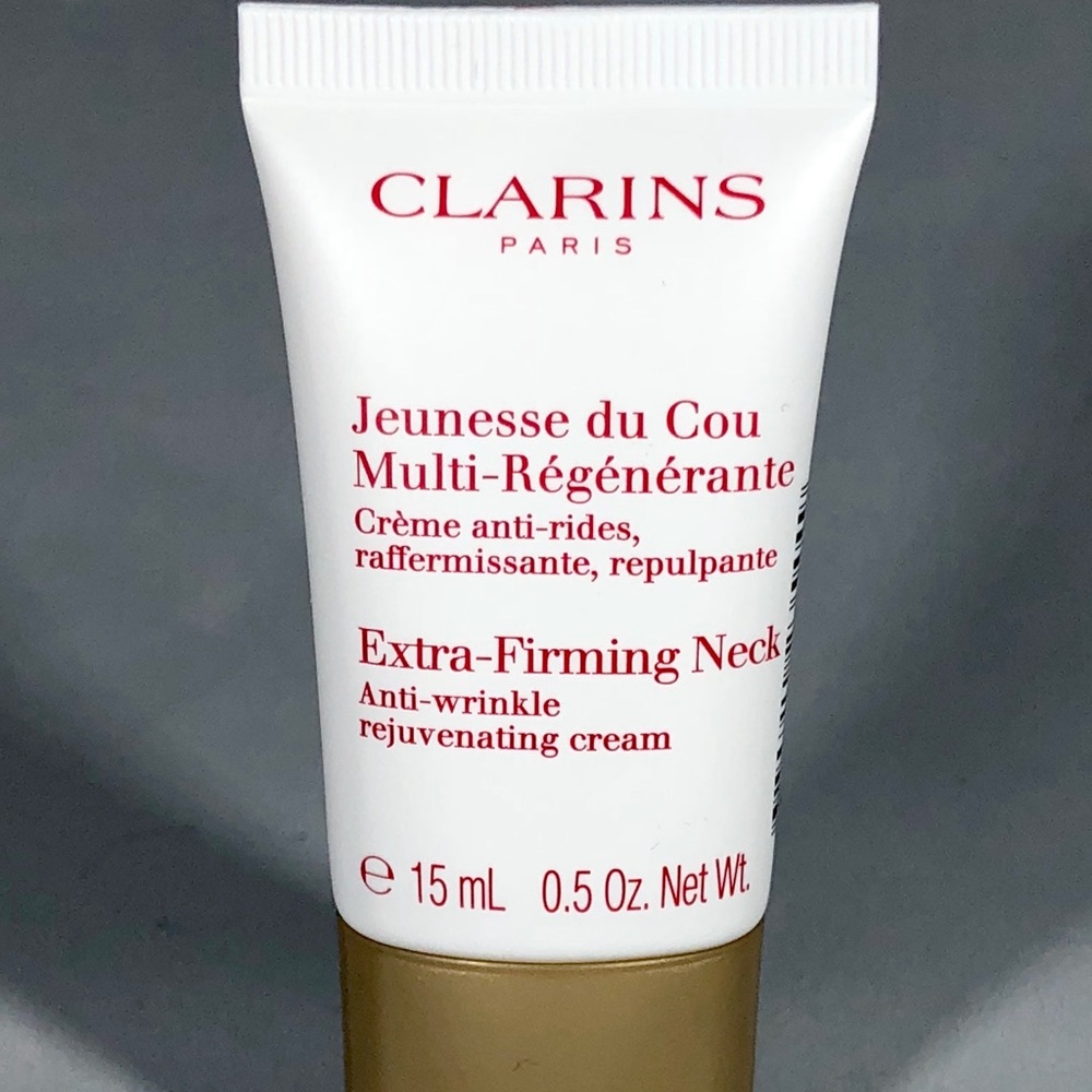 Clarins Extra Firming Neck and Rejuvenating🙋🏼‍♀️